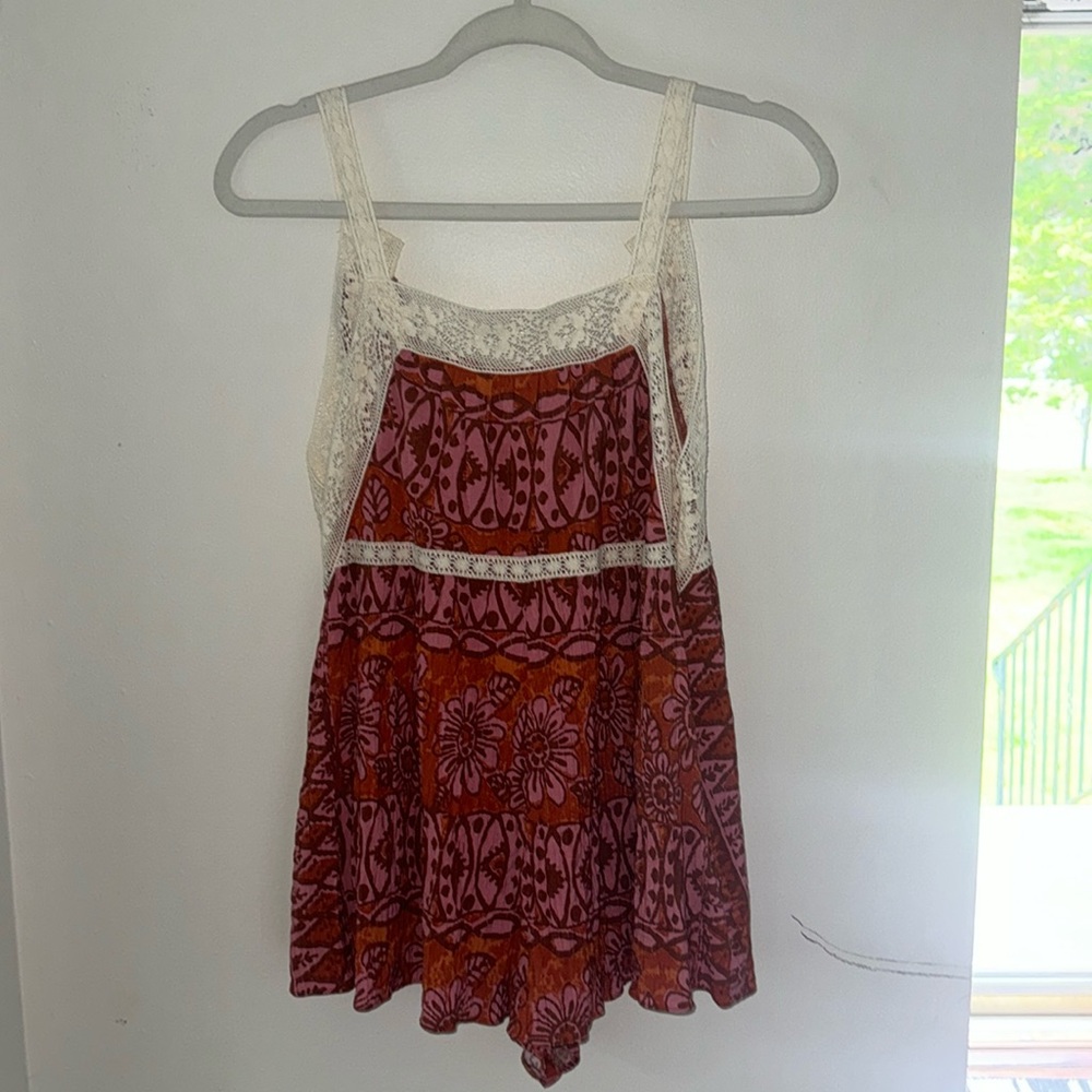 Size Small Urban Outfitters Romper. Worn once - perfect condition!